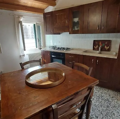 Il Vicoletto * فيتوريو فينيتو